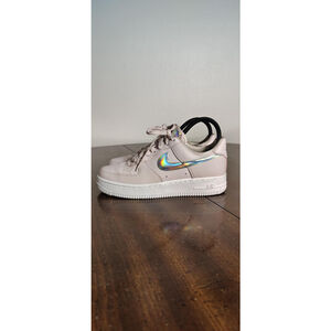 Nike Air Force 1 Shoes Womens Size 7 Pink Iridescent Leather Sneakers CJ1646-600